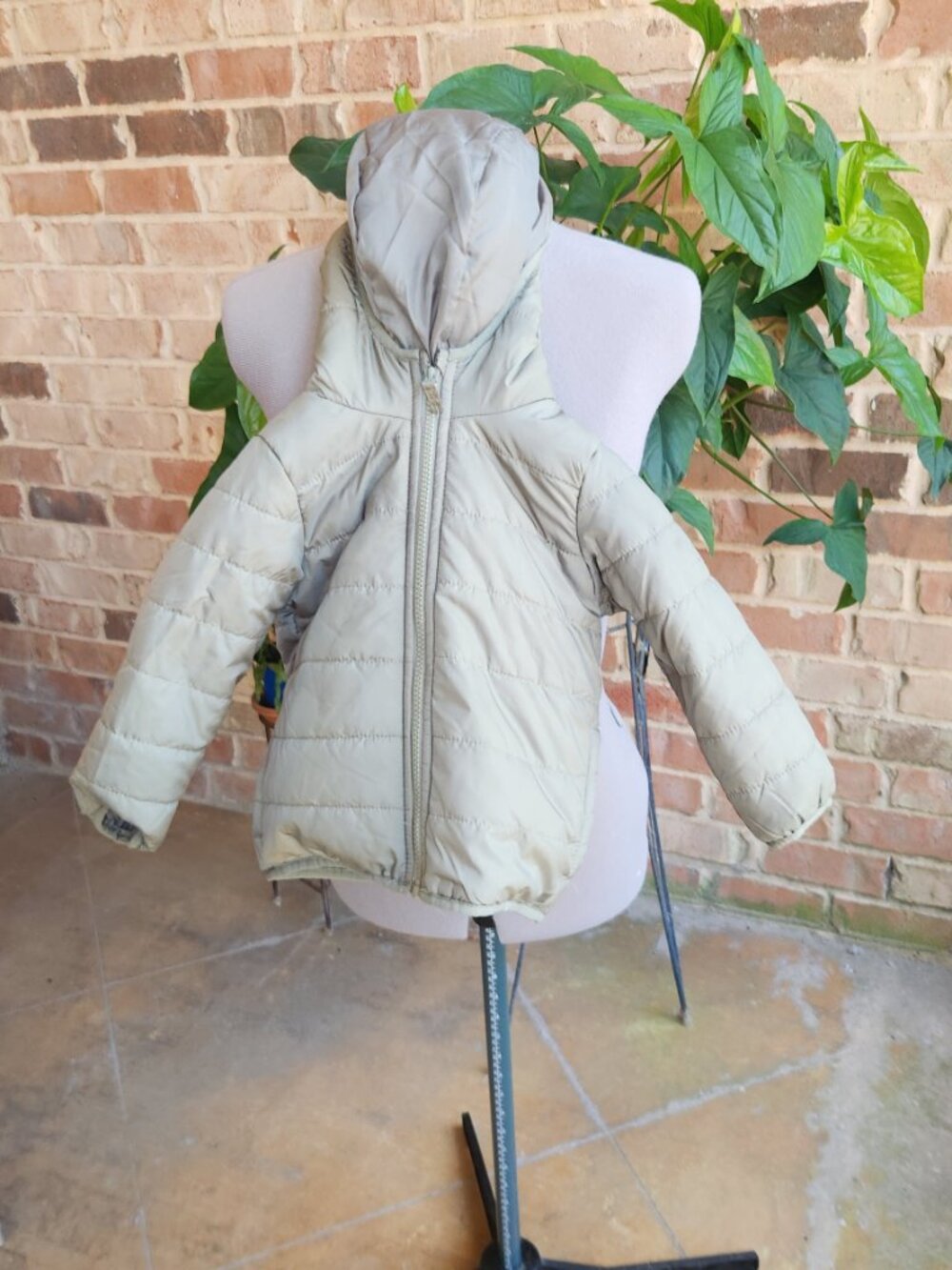 Carter's Kids Lightweight Puffer Jacket with Hood – Size: 2T – Olive Green/Sage